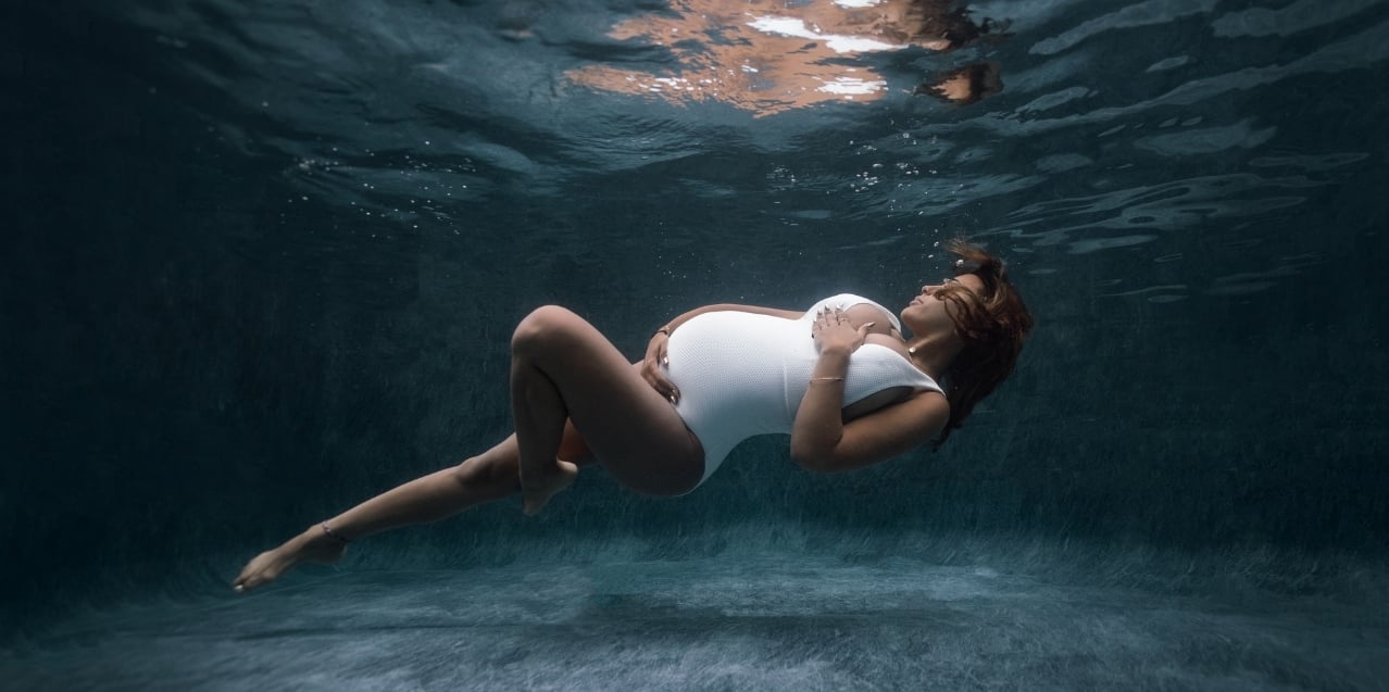 Why Maternity Photography Should Be Printed